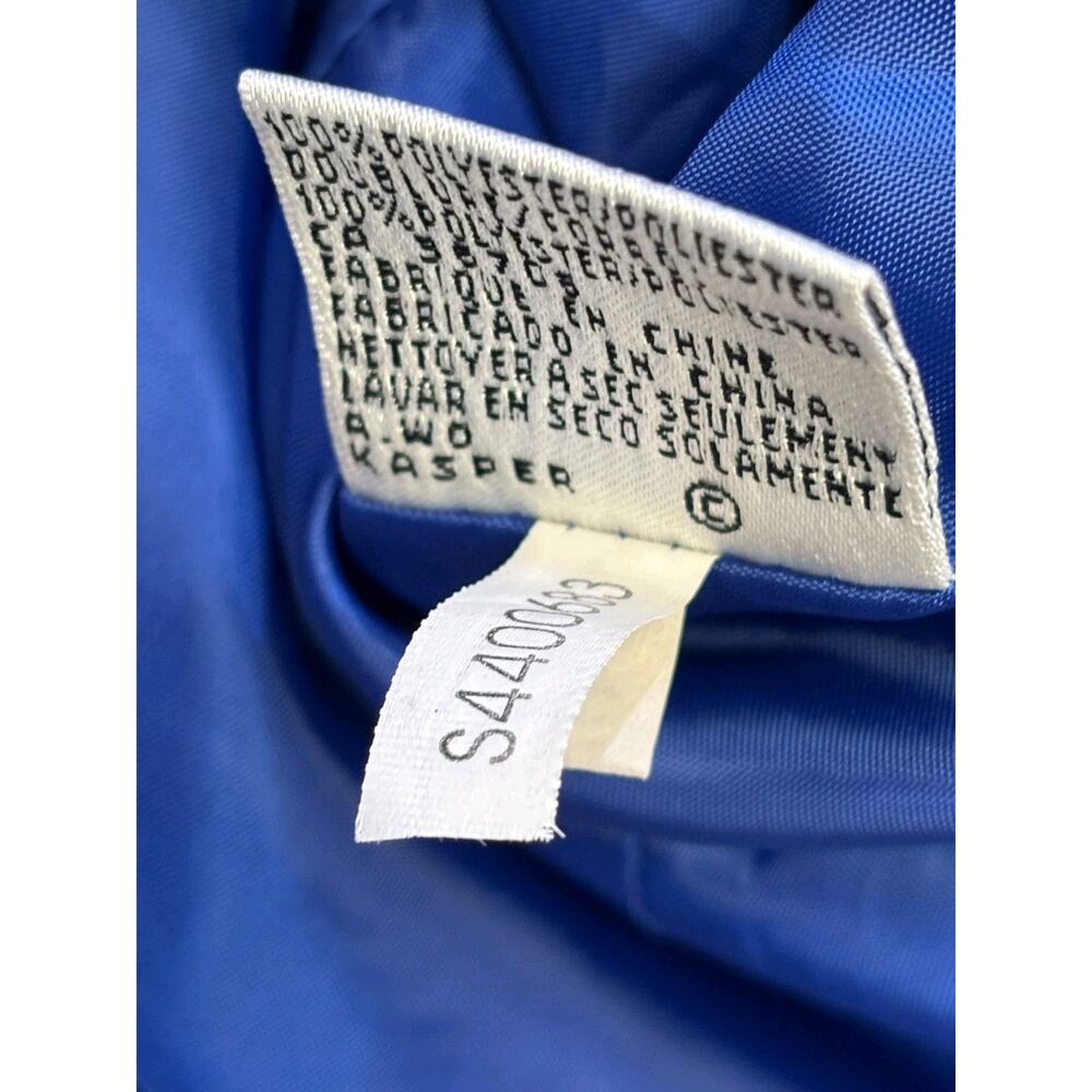 Le Suit Royal Blue Short Sleeved Jacket Womens Size 8 Button Front Collarless - Picture 4 of 7